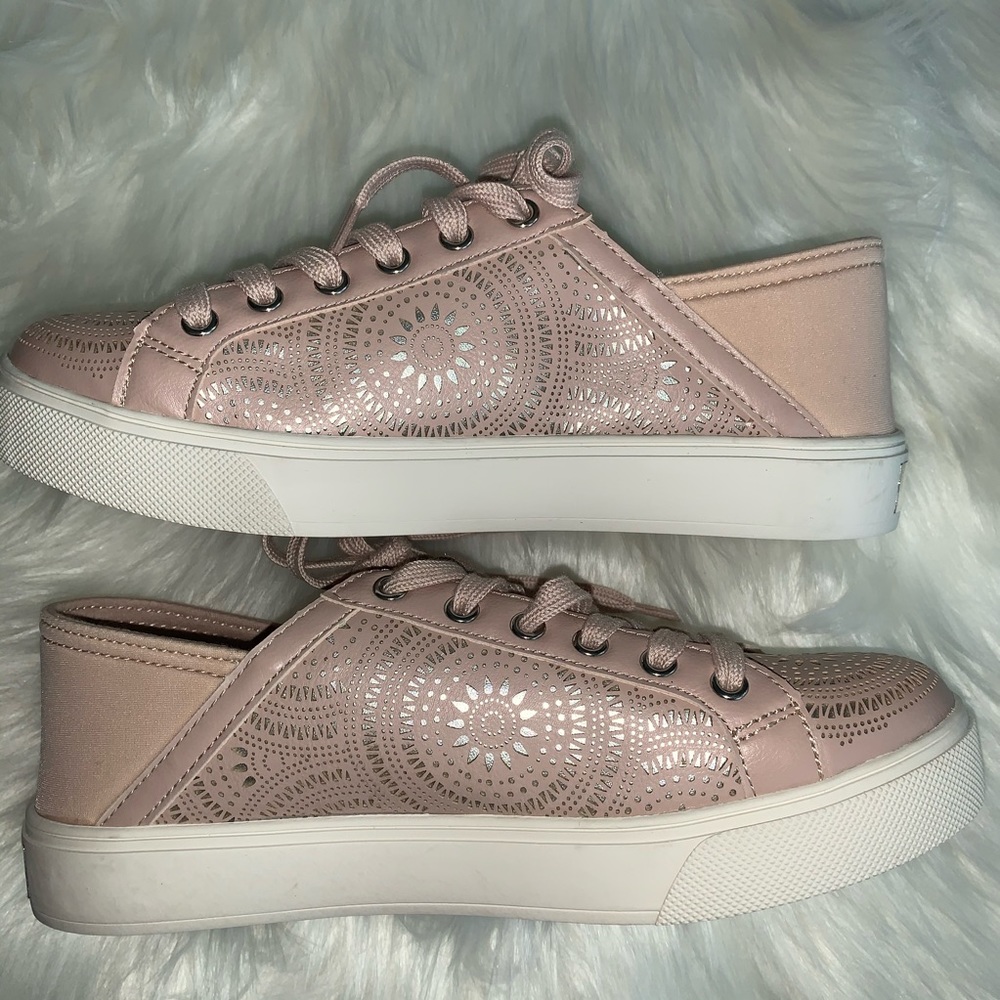 ALDO sneakers  sz us 6.5